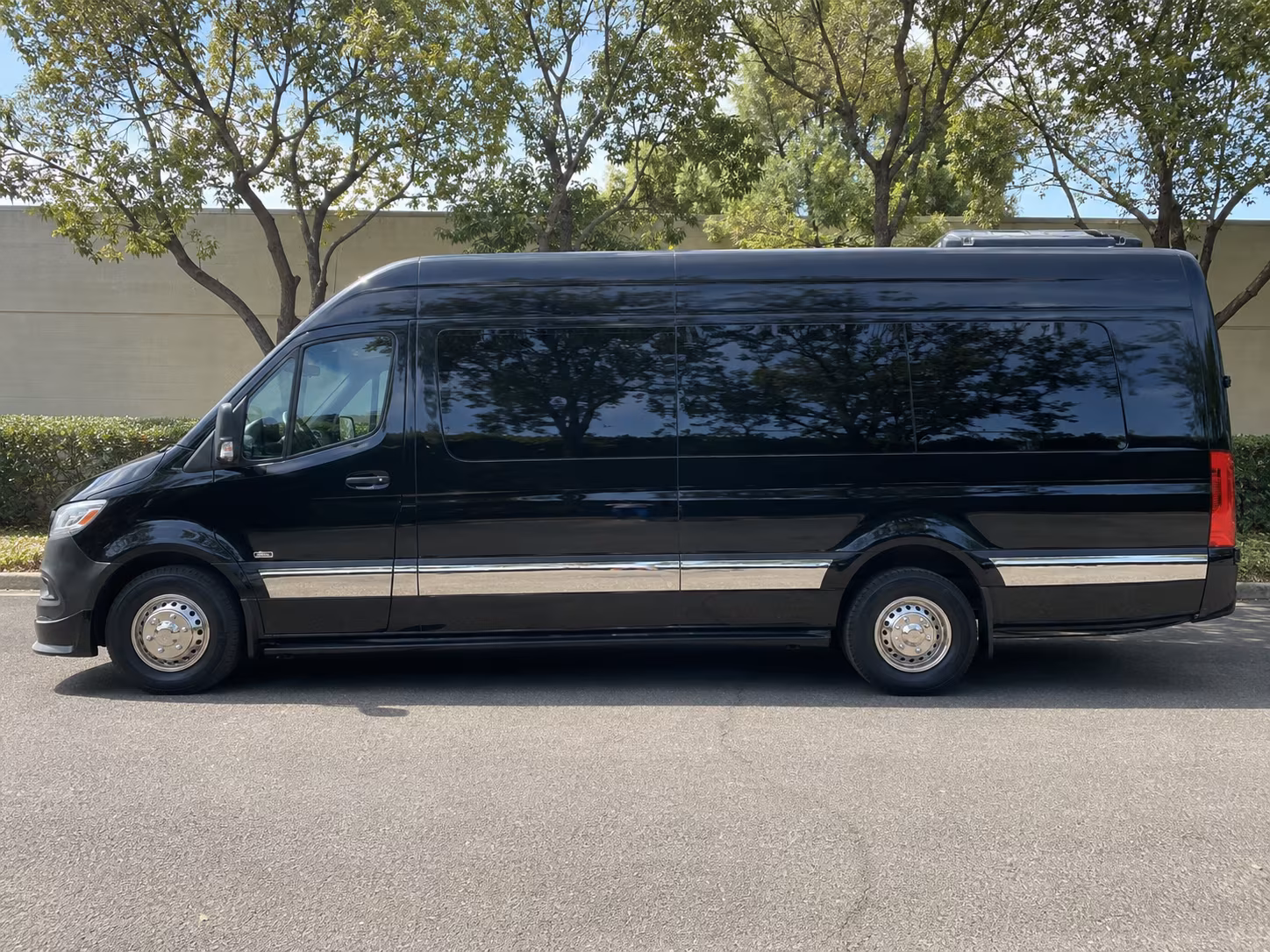 book a bus for your next prom 3